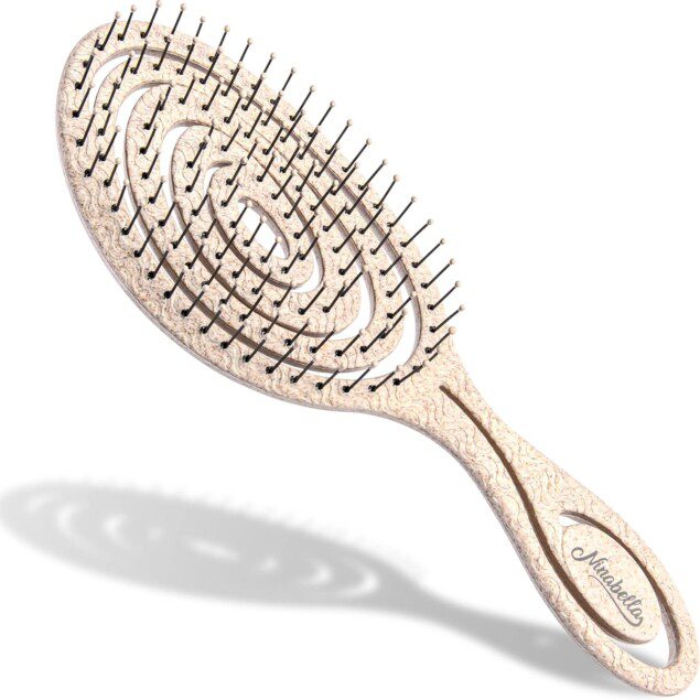 Brosse démêlante pour cheveux : la solution anti-nœuds pour toute la famille