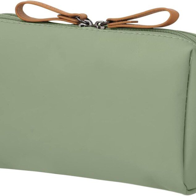 Petite trousse de maquillage de voyage : l'organisateur imperméable parfait pour les femmes en déplacement