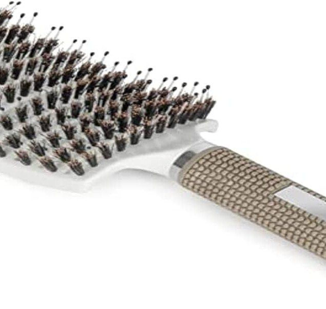 Brosse à cheveux en poils de sanglier : l’alliée idéale pour réduire les frisottis et la statique chez les cheveux longs, épais, bouclés et ondulés