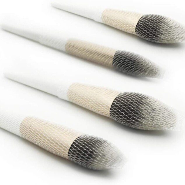 Protecteur de pinceau de maquillage : 50 pièces pour les passionnées de beauté Préservez vos pinceaux avec élégance et efficacité pour un maquillage impeccable