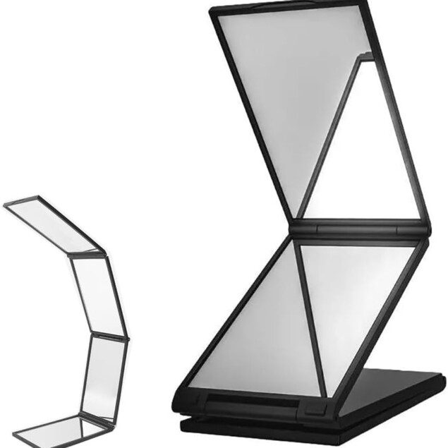 Miroir de maquillage pliable : l'accessoire idéal pour les professionnels de la beauté   Découvrez le miroir à quatre voies, portable et à 360 degrés, parfait pour le coiffage et les retouches de maquillage au bureau ou à la maison.