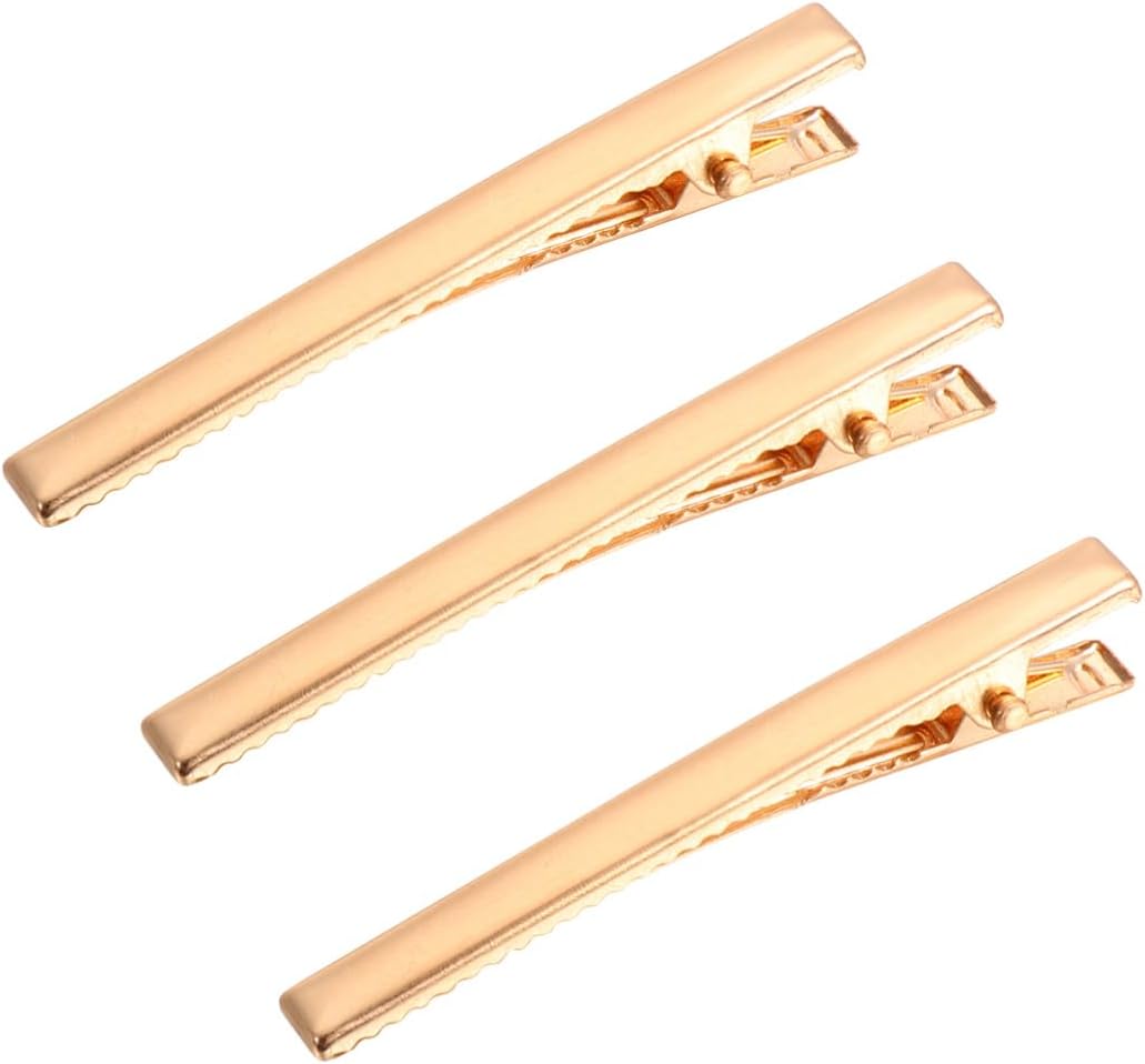 Barrettes dorées élégantes pour cheveux : un accessoire chic idéal pour sublimer le style des filles