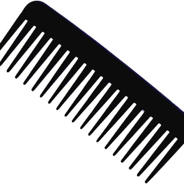 Peigne démêlant large à dents : l'outil parfait pour des cheveux bouclés et sans nœuds