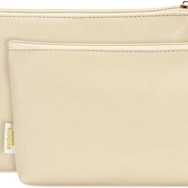 Petit pochette et trousse de maquillage : élégance et praticité pour les voyages en toute sérénité
