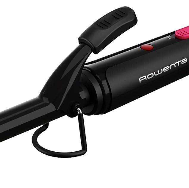 Fer à boucler 16 mm : pour des boucles serrées et bien dessinées avec revêtement céramique
Découvrez le plaisir de coiffer vos cheveux en toute simplicité grâce à l'embout isolant et au cordon rotatif pratique.