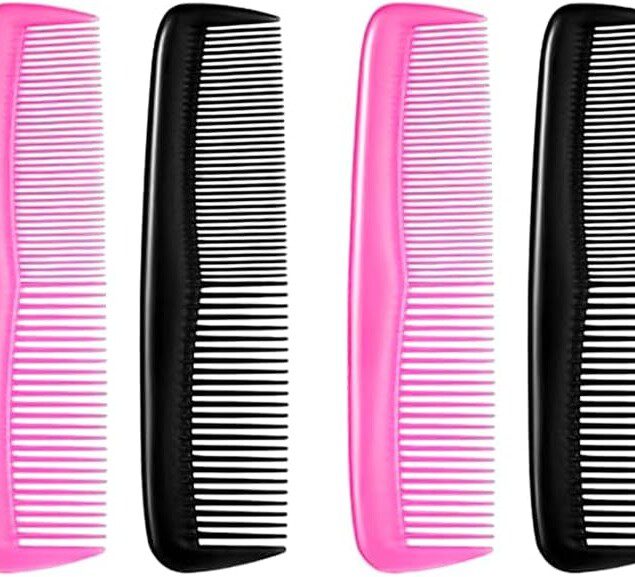 Peigne à cheveux en plastique : 4 pièces pratiques pour une coiffure impeccable en toute occasion