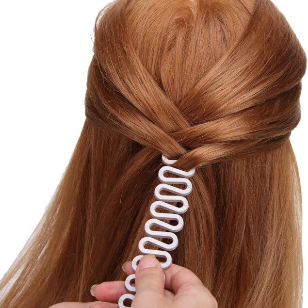 Outil de coiffure innovant : accessoire idéal pour les filles souhaitant réaliser des tresses stylées facilement