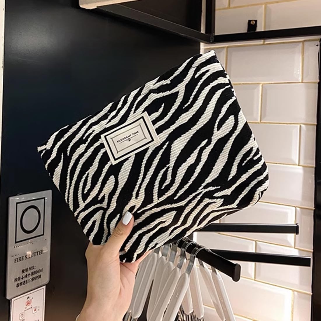 Trousse de toilette voyage : l'organisateur cosmétique idéal pour les femmes en déplacement – Image 6