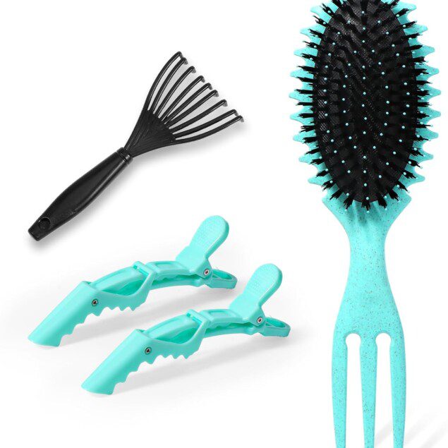 Brosse à cheveux bouclés : l'outil parfait pour modeler et fixer vos boucles   Découvrez la brosse en poils de sanglier adaptée à tous les types de cheveux, idéale pour révéler votre beauté naturelle