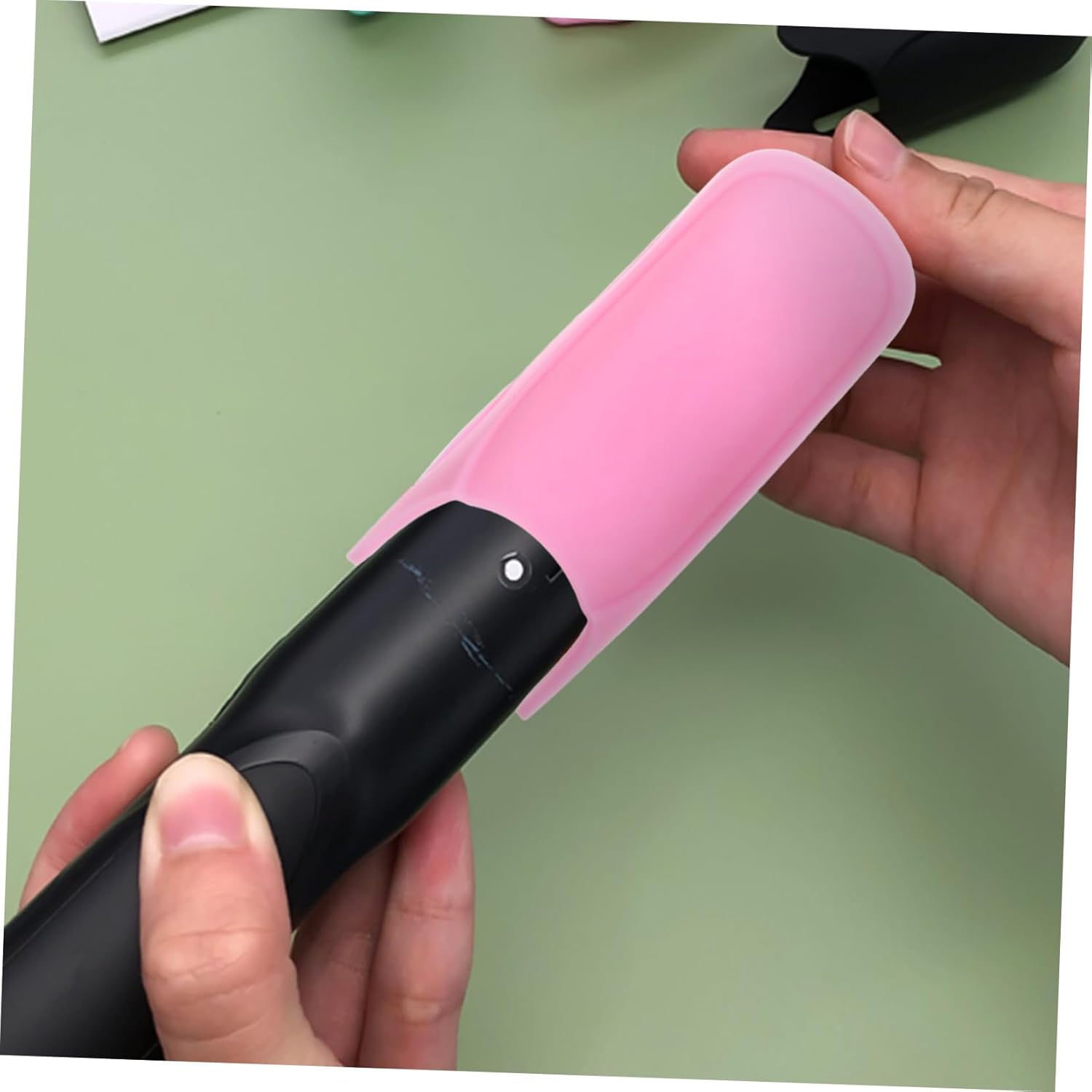 Housse de protection pour fer à lisser et à boucler : un accessoire indispensable pour les coiffeurs professionnels – Image 7
