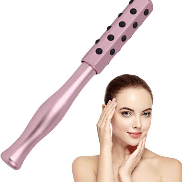 Rouleau massant beauté : l’accessoire de soin visage glacé pour une peau raffermie et éclatante