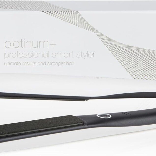 Lisseur ghd Platinum+ : un fer à lisser professionnel pour des cheveux 75% plus brillants et 70% plus forts Idéal pour les cheveux colorés et abîmés, s'adapte à vos besoins capillaires