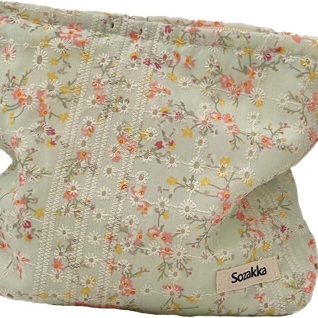 Sac à cosmétiques à motif floral : l'élégance pour les passionnées de maquillage