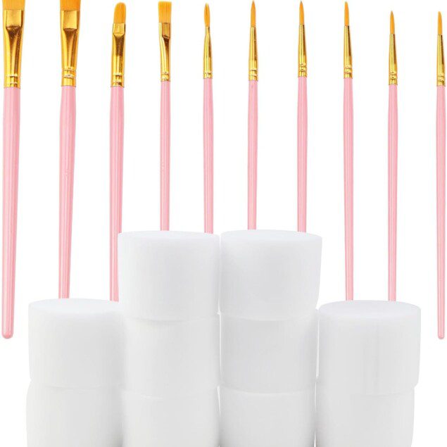 Pinceaux peinture acrylique et éponge maquillage : l'ensemble idéal pour débutants lors d'Halloween et du Carnaval