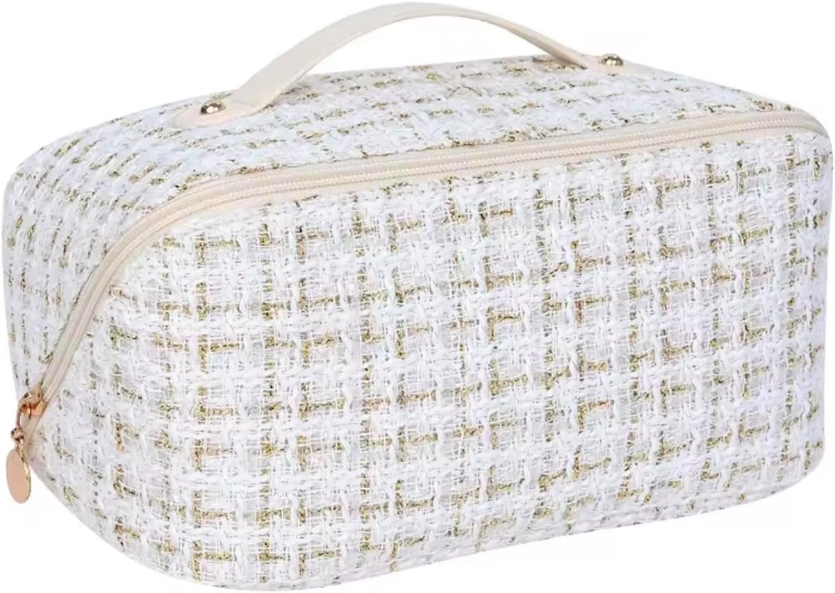 Trousse de toilette élégante : pochette organisatrice pour le maquillage et les cosmétiques en tweed blanc   Idéale pour les voyages, ce vanity case offre un rangement pratique et esthétique pour vos accessoires de beauté