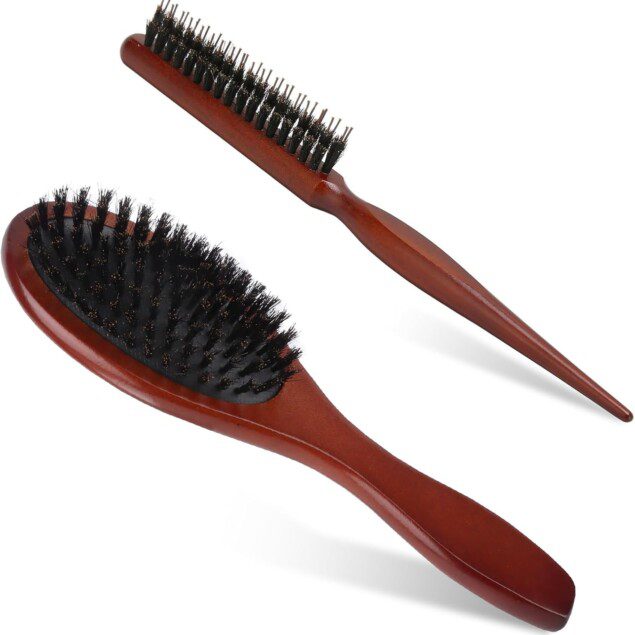 Brosse en poil de sanglier : l’accessoire essentiel pour des cheveux longs et bouclés en pleine santé