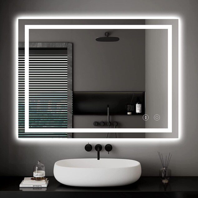 Miroir de salle de bain éclairé 60x80 cm : l'élégance et la praticité pour un espace lumineux et sans buée