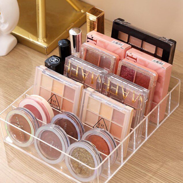 Organisateur de coiffeuse : l’accessoire idéal pour les passionnées de maquillage avec 7 compartiments transparents
