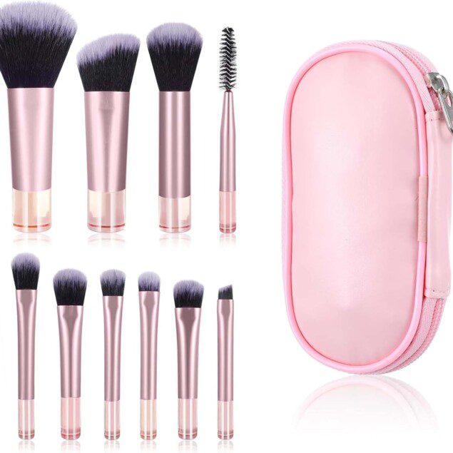 Set de 10 pinceaux de maquillage avec trousse : l'outil parfait pour les passionnés de beauté