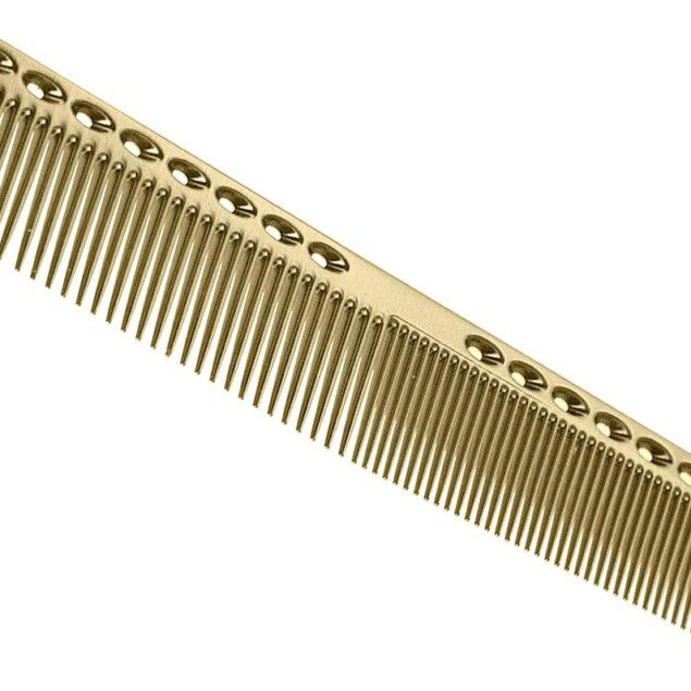 Peigne professionnel en aluminium pour barbiers : l'outil indispensable pour une coupe de précision