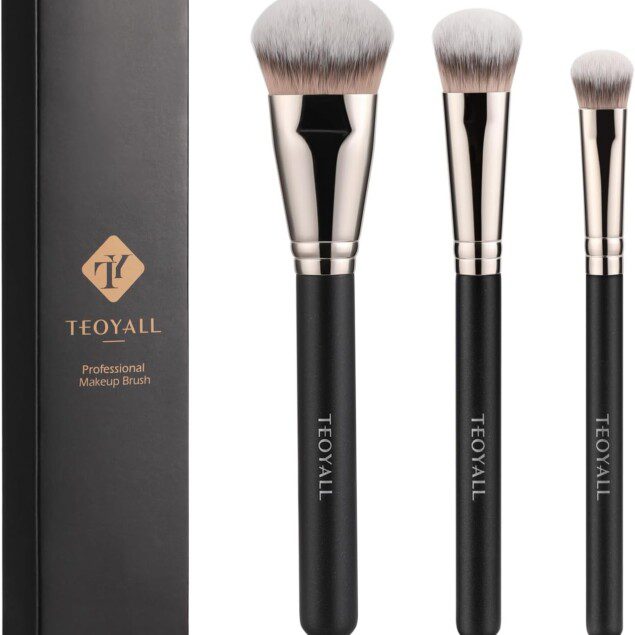 Pinceaux plats biseautés : l'outil parfait pour un teint impeccable et sans défaut Idéal pour les passionnés de maquillage souhaitant un résultat professionnel sous les yeux et un bronzage naturel