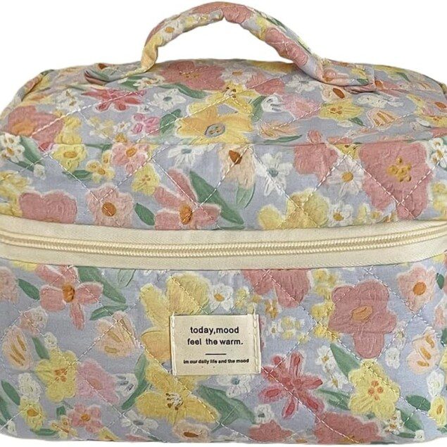 Trousse de toilette matelassée en coton doux : élégance et praticité pour les femmes en voyage