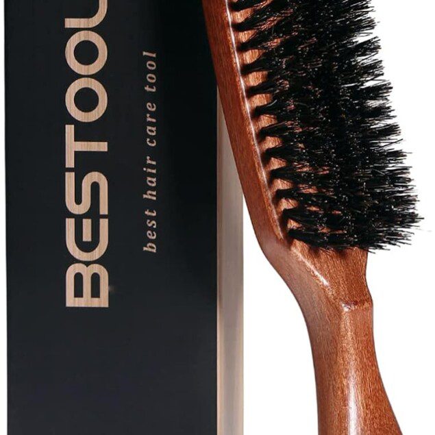 Brosse à cheveux en poils de sanglier : l'outil naturel pour démêler et coiffer tous les types de cheveux   Idéale pour femmes, hommes et enfants, avec un élégant manche en noyer noir