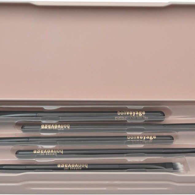 Pinceaux maquillage yeux : set de 5 outils essentiels pour un maquillage parfait
Idéal pour les passionnées de beauté, pour une application facile et précise