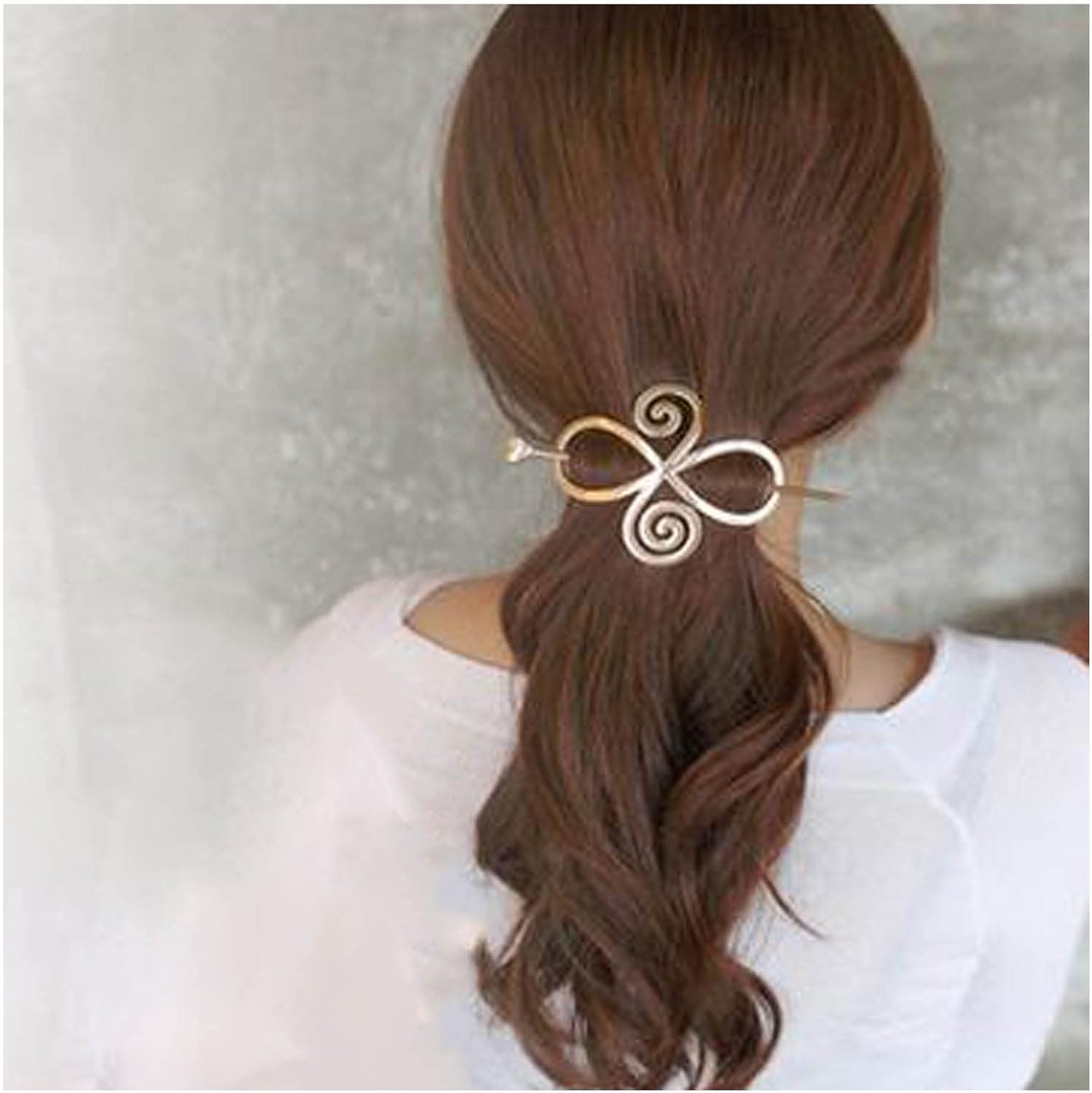 Barrette boho viking en métal doré : l'accessoire élégant pour femmes et filles