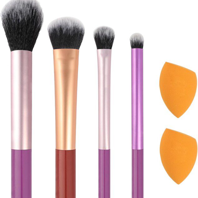 Pinceaux de maquillage : set complet pour les passionnés de beauté 4 pinceaux portables et 2 éponges pour un teint parfait et un maquillage impeccable