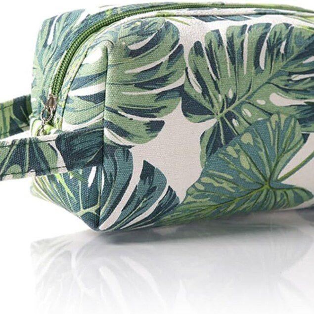 Trousse de toilette pour femme en voyage : élégance et praticité avec grande capacité de rangement