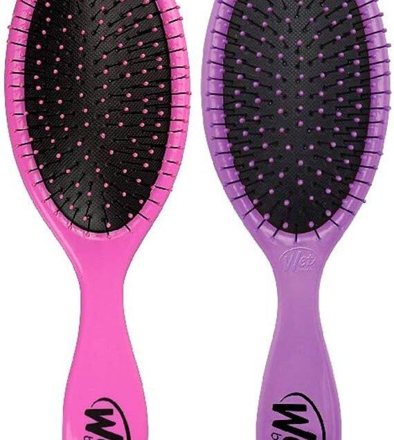Brosse démêlante originale avec poils doux IntelliFlex : le choix parfait pour hommes, femmes et enfants Démêlez facilement tous les types de cheveux grâce à ce duo élégant de brosses en rose et violet