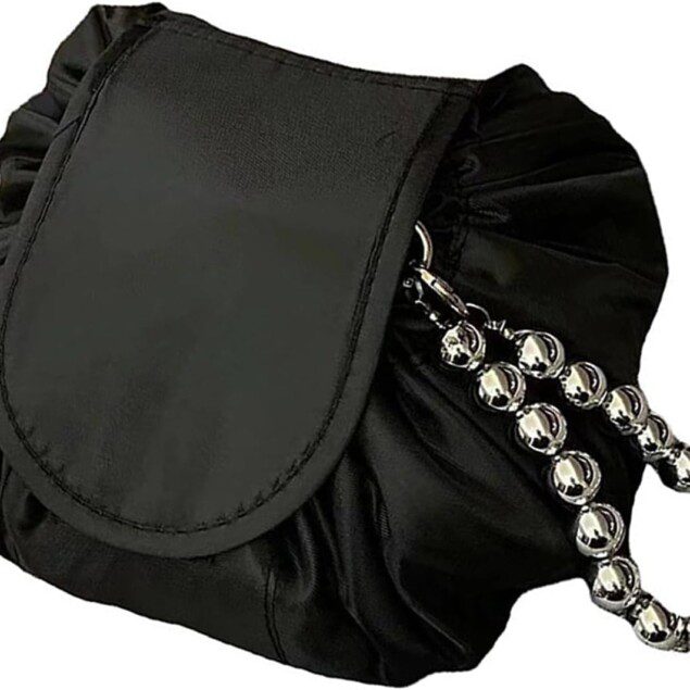 Rangement maquillage élégant : la trousse idéale pour les femmes paresseuses   Optimisez votre routine beauté avec cette pochette pratique et chic