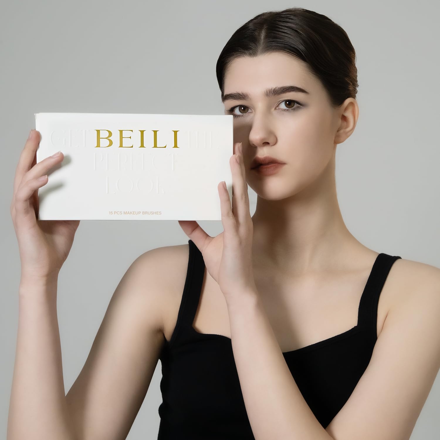 Pinceaux de maquillage professionnels : set de 15 pièces pour les passionnées de beauté Découvrez l'art du maquillage avec ces pinceaux végétaliens, idéaux pour un teint parfait et des yeux sublimés – Image 6