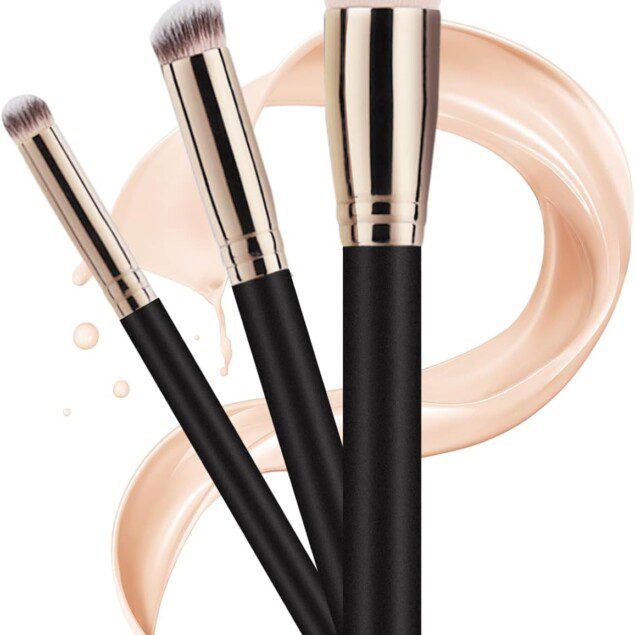 Pinceaux de maquillage pour le teint : l'ensemble parfait de 3 pièces pour un teint impeccable   Idéal pour les passionnées de beauté, ces pinceaux fluides et anti-cernes offrent un résultat professionnel avec du liquide, de la crème ou même du vernis.