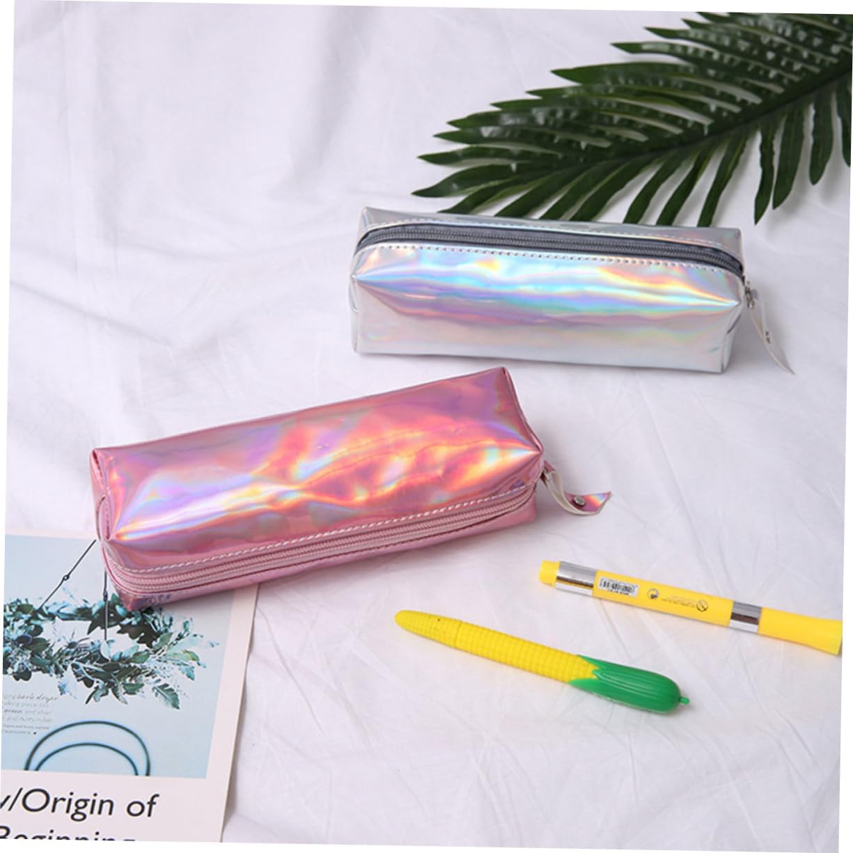 Trousse à crayons tendance argentée : l'accessoire idéal pour étudiants et passionnés de beauté – Image 6