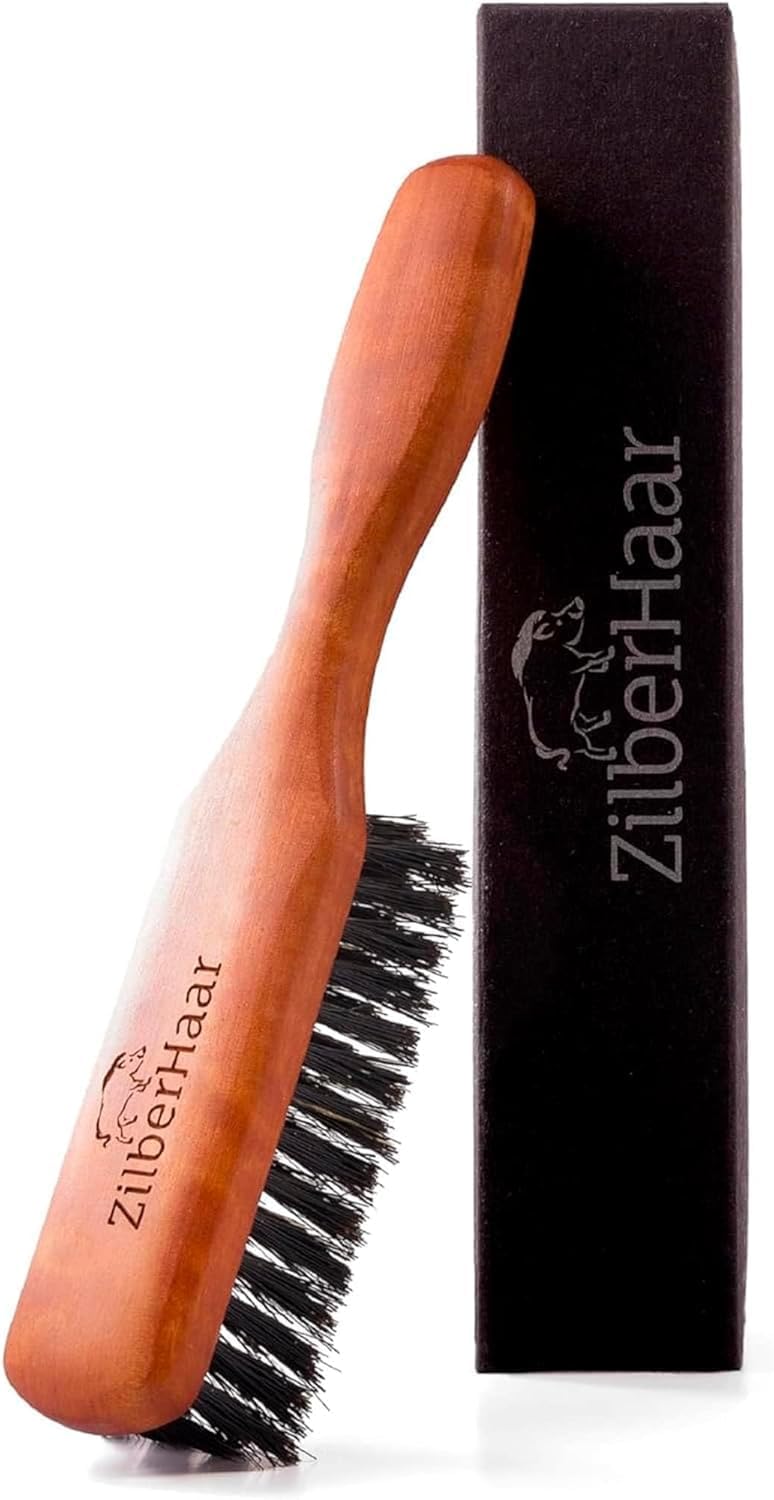 Brosse à barbe régulière : soin du visage pour hommes avec poils de sanglier Découvrez l'alliée idéale pour tous types de barbes, compatible avec baume et huile