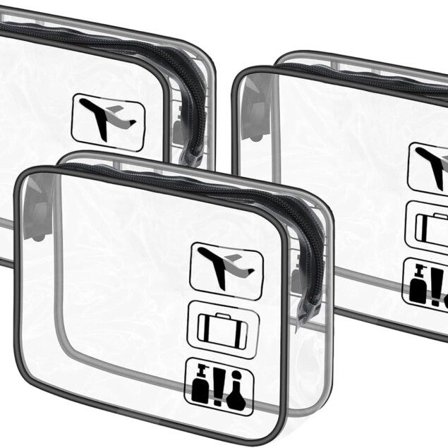 Trousse de toilette transparente pour voyages en avion : l'accessoire indispensable pour hommes et femmes Découvrez notre trousse de toilette en PVC étanche de 20 x 15 x 6 cm, idéale pour transporter vos cosmétiques en toute sécurité lors de vos déplacements. Son design élégant et pratique vous permet de passer les contrôles de sécurité facilement tout en gardant vos essentiels à portée de main.