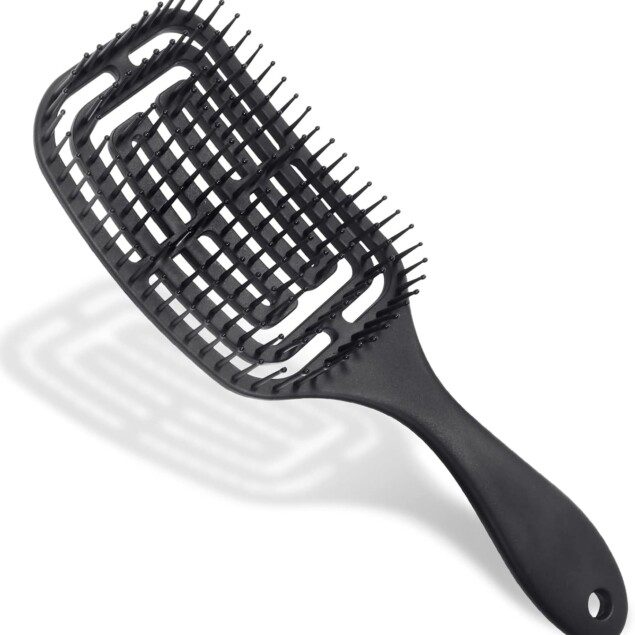 Brosse à cheveux démêlante professionnelle : pour un coiffage sans tiraillement
Idéale pour les cheveux mouillés et secs, pour femme, homme et enfant