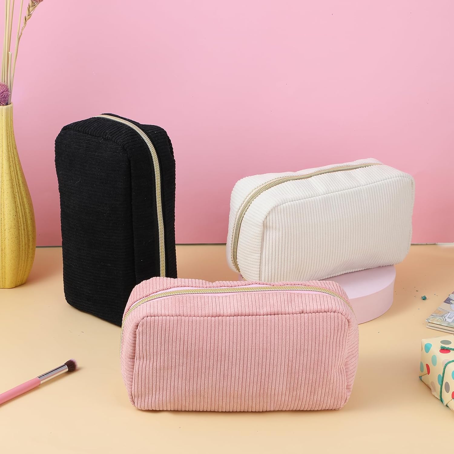 Petite trousse de toilette pour femme : sac de rangement élégant et pratique avec 3 poches intérieures en corduroy pour un voyage sans tracas – Image 8