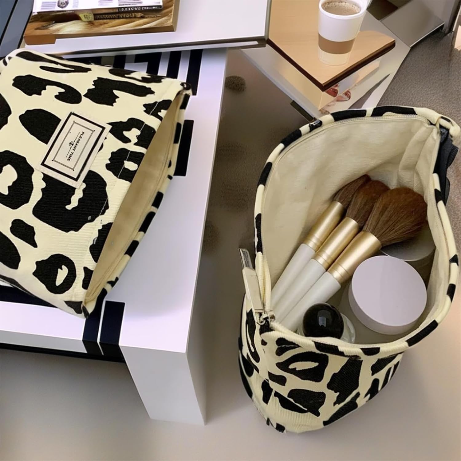 Trousse de maquillage pour femme : le compagnon idéal pour vos voyages avec une grande capacité et un élégant motif léopard – Image 4