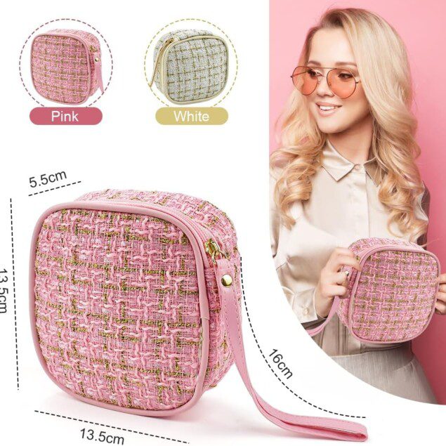 Petite trousse de maquillage : l’accessoire idéal pour les femmes en déplacement Optimisez votre rangement avec style grâce à cette trousse de toilette de voyage en rose et beige