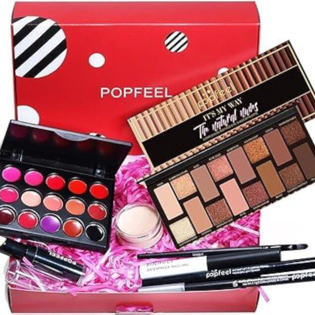 Kit de maquillage complet : le coffret parfait pour les femmes élégantes
Découvrez un lot de maquillage incluant ombres à paupières, rouge à lèvres, pinceaux et mascara pour sublimer votre beauté au quotidien.