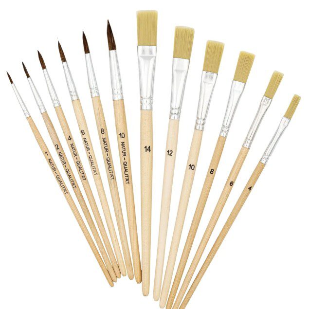 K3T Set de pinceaux de peinture : 10 outils essentiels pour artistes Découvrez notre lot de 10 pinceaux de peinture, idéal pour artistes débutants et confirmés. Avec des tailles variées allant des ronds 1 à 10 et des plats 4 à 14, ce set vous permet de réaliser des œuvres d'art précises et détaillées. Les tiges en matériaux naturels garantissent une prise en main confortable et une application fluide de la peinture, pour des résultats professionnels à chaque coup de pinceau.