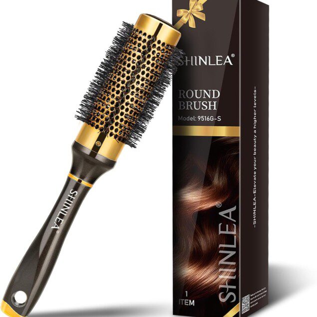 Brosse cheveux bouclés : l'alliée parfaite pour les femmes aux cheveux courts, pour un coiffage anti-traction qui ajoute volume et brillance