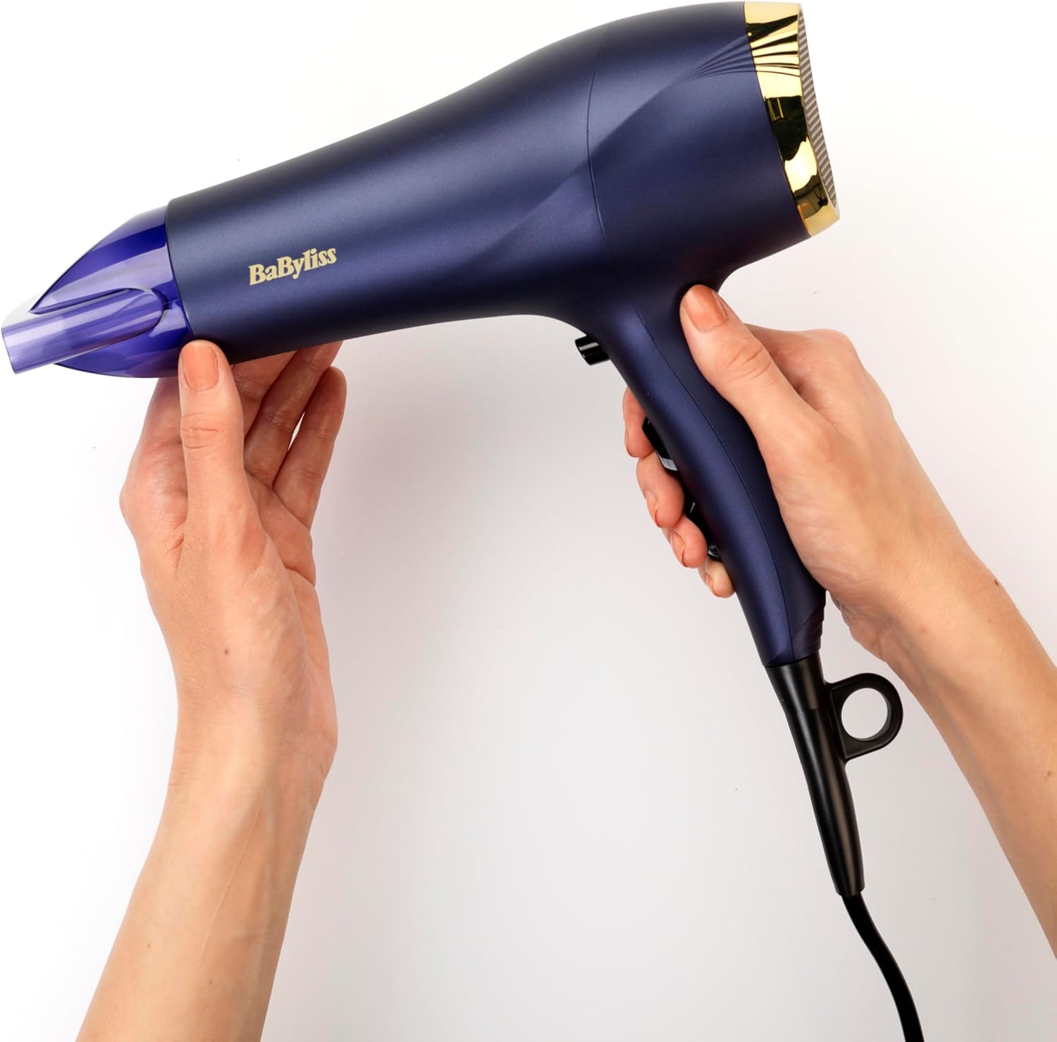 Sèche-cheveux professionnel 2300W pour un séchage rapide et anti-frisottis Découvrez le BaByliss Midnight Luxe : léger, performant et élégant pour un coiffage parfait en un temps record – Image 6