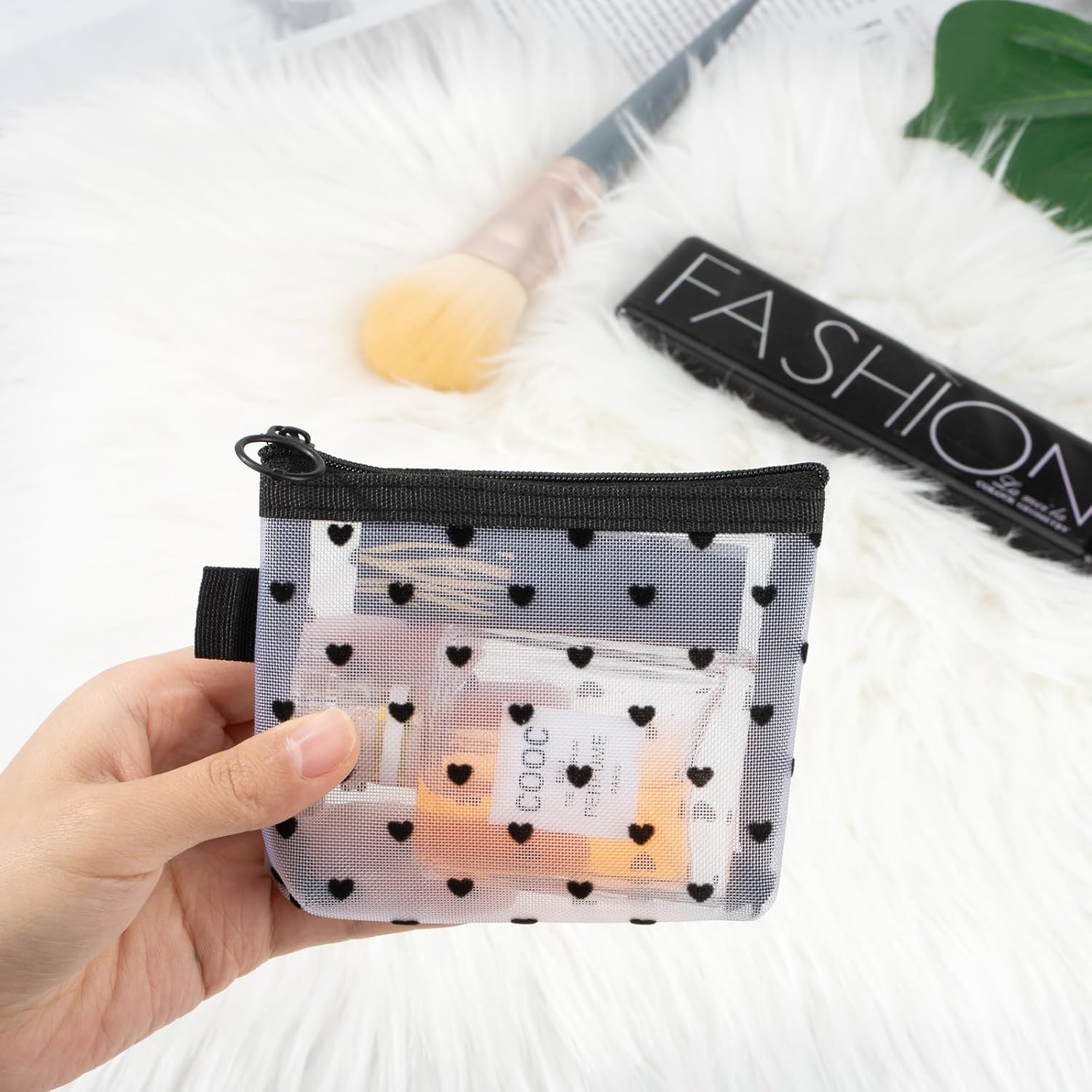 Mini trousses de toilette en maille : 4 pièces élégantes pour un voyage organisé et stylé – Image 5