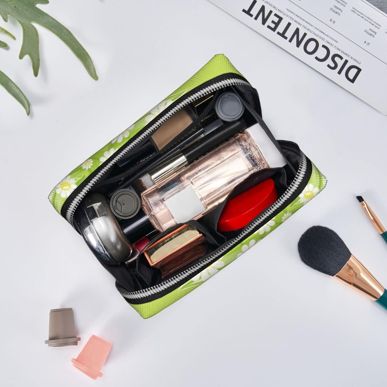 Trousse de maquillage à pois : élégance et praticité pour toutes les amatrices de beauté – Image 7