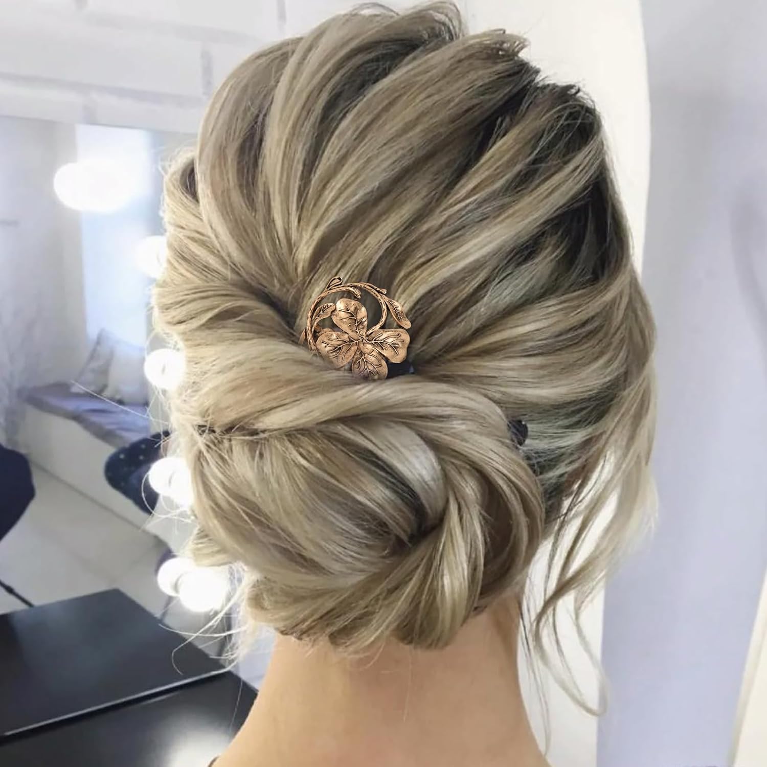 Peignes latéraux vintage en métal pour femmes : l'élégance rétro avec strass et perles dorées pour sublimer vos coiffures de mariage – Image 7