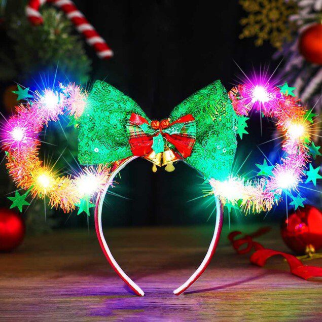 Bandeau lumineux de Noël avec oreilles de souris : l'accessoire festif idéal pour les femmes qui souhaitent briller lors des célébrations